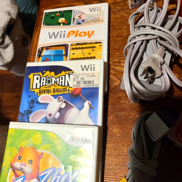 Nintendo Wii Mini console with all original accessories & 15 Games - Picture 6 of 12